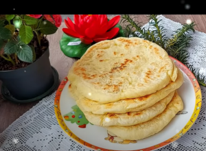 SJAJNA ZAMENA ZA HLEB Lepinje na plotni, po receptu naših baka (VIDEO)