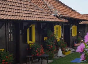 OVDE NE DOLAZE SAMO STRANI TURISTI! 3 najposećenija etno sela, najbolji beg od grada! (VIDEO)