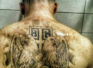 “Istetovirao OSTROG, a nije ni prošao pored”: Srbi misle da su sa tetovažama svetinja VEĆI PRAVOSLAVCI, a evo šta BIBLIJA zapravo kaže