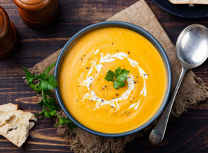 IZBACUJE TOKSINE I UBRZAVA METABOLIZAM Kari čorba s povrćem (RECEPT)