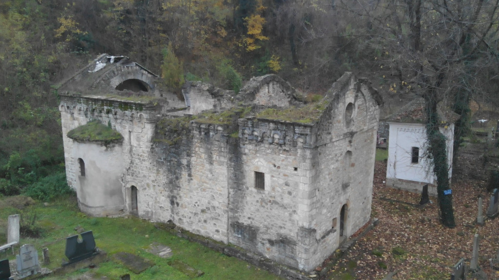 OVDE SE SRPSKA VOJSKA PRIČEŠĆIVALA KAD JE BILO NAJVAŽNIJE Misteriozna crkva u ovom srpskom selu krije velike tajne naše istorije!