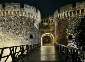 ZINDAN KAPIJA - KALEMEGDAN Služila je kao tamnica, po čemu je i dobila ime (VIDEO)