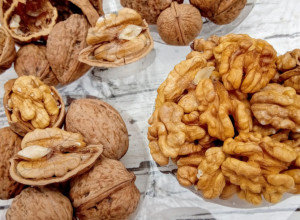 ČAJ KOJI SE PREPORUČUJE PUŠAČIMA: Tajna koja im pomaže krije se u orahu!
