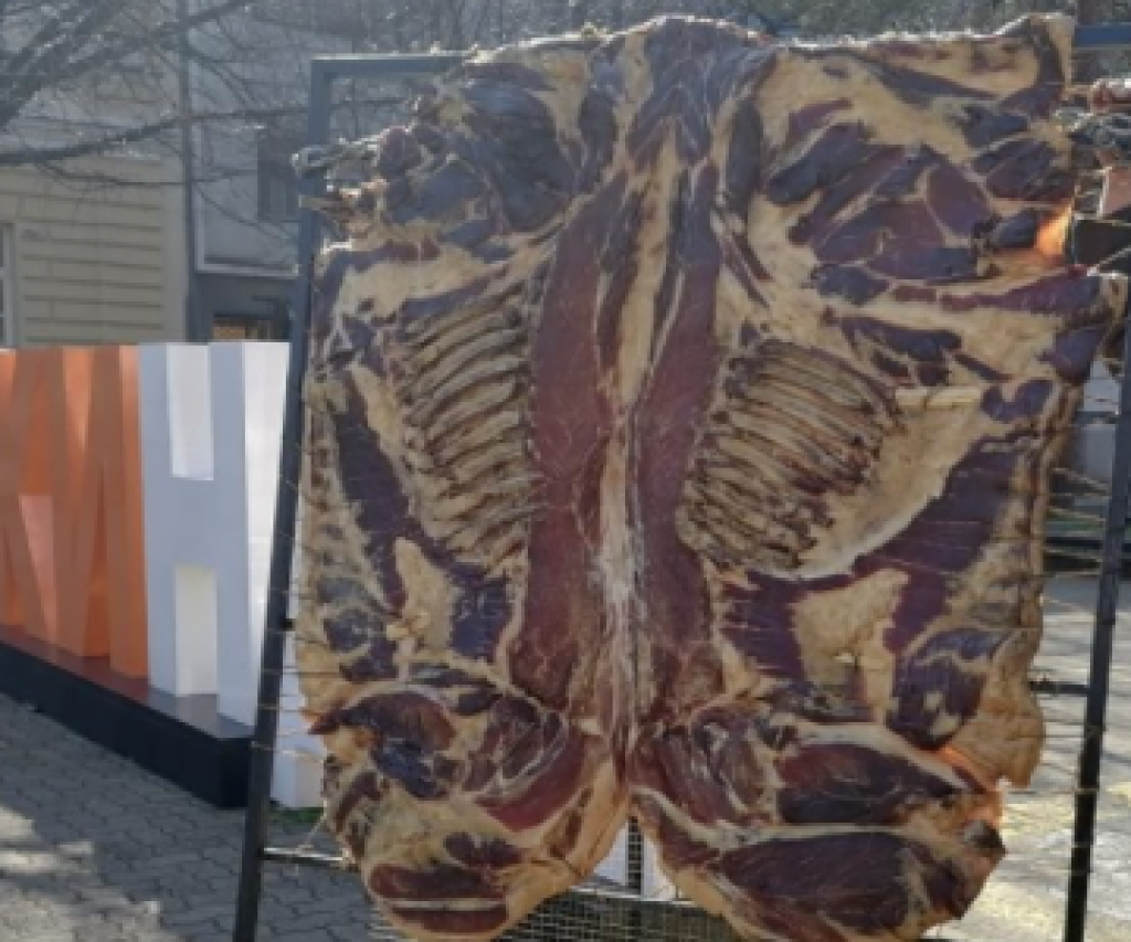 NJENO VISOČANSTVO Najveća slanina u Srbiji teška preko 170 kilograma