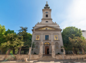 U narodu postoji verovanje da TISA IMA ČUDOTVORNU MOĆ Najstariji živi ukras ispred hrama "dizanog iz pepela"