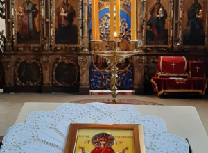 ODAKLE POTIČE KLANJANE PRED IKONOM – OD MUSLIMANA ILI OD RUSA? Otkrivamo šta znači i kako je došlo u pravoslavlje