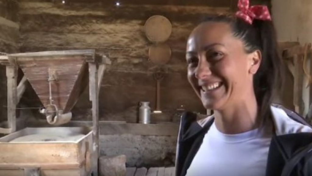 OVO ČUDO STARO 200 GODINA I DANAS RADI! Ivana oživela dedinu VODENICU i sad proizvodi brašno za inostranstvo