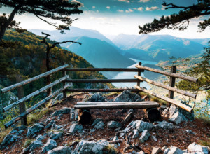 POGLED KOJI NE MOŽE DA SE KUPI Sa najvišeg vrha ove srpske planine vide se tri države kao na dlanu, lepota koja će vas očarati!