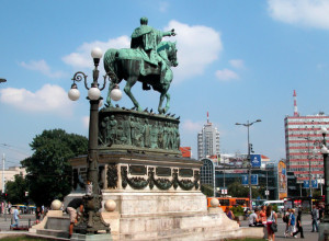 PRVI MONUMENTALNI KONJANIČKI SPOMENIK Da li znate kojih ŠEST GRADOVA se nalazi na jednom od SIMBOLA BEOGRADA i zbog čega?
