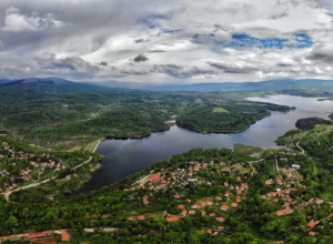 JEDINSTVEN PRIRODNI FENOMEN Magična plutajuća ostrva na Vlasinskom jezeru, najpoznatiji MOBI DIK (VIDEO)