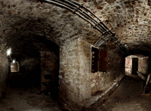 NAJPOZNATIJA PRESTONIČKA PEĆINA Priča se da je ovde Gestapo zatvarao najozloglašenije zatvorenike