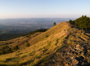 SLABO POZNATA SVETINJA SA ZANIMLJIVOM PRIČOM Manastir na Ozrenu koji su napravili Jermeni pre više od 600 godina