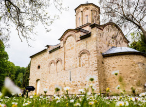 ČUDO ZA NEROTKINJE KOD VELIKE PLANE Svi koji nisu mogli da imaju decu, spas su našli baš na ovom svetom mestu