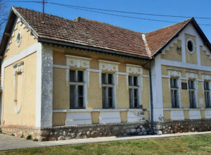 ZGRADA STARE ŠKOLE POSTAĆE JEDINSTVENA U EVROPI  Gradi se prvi Muzej ćirilice, u blizini velike srpske svetinje ponovo će biti ispisana istorija (FOTO)