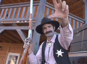 ŠERIF SE PONOVO VRATIO NA SRPSKU PLANINU Ovo je jedna od najposećenijih turističkih atrakcija u Srbiji, velika drvena vrata konačno otvorena za sve goste i ovog proleća (FOTO)