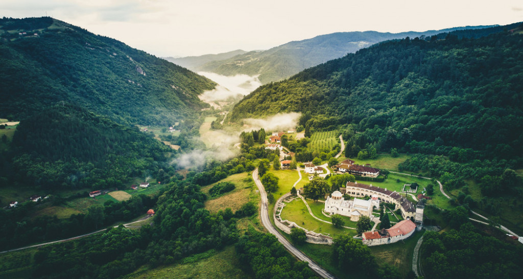 URAĐENA PO UGLEDU NA HILANDARSKU Bolnica Sveti duh u sklopu manastira bila je prva bolnica osnovana na teritoriji srpske srednjovekovne države!