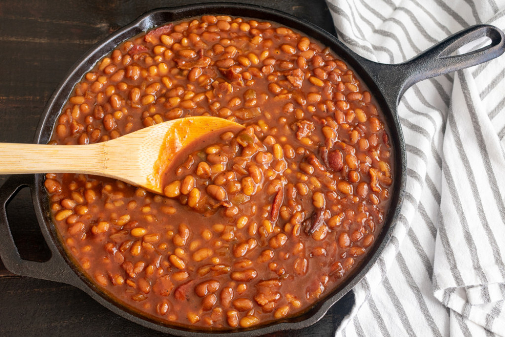 ORIGINALNI RECEPT ZA VOJNIČKI PASULJ Čuveno jelo iz JNA, vojnici su ga obožavali, a i čitava Jugoslavija