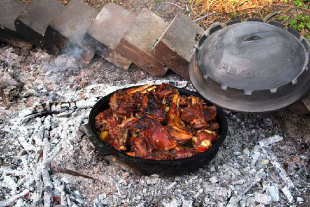 KO IMA NAJBOLJI SAČ Tradicionalna Sačijada u Sremskim Karlovcima