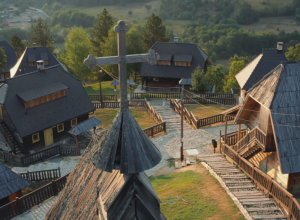 MEĐUNARODNI FILMSKI FESTIVAL “KUSTENDORF” Posvećen je budućim filmskim stvaraocima i velikanima savremenog autorskog filma (VIDEO)