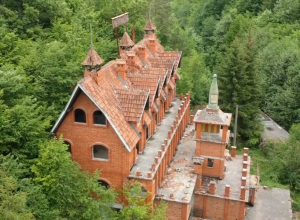 MISTERIOZNA BANJA SA LEKOVITOM VODOM Sigurno će vas privući svojom fantastičnom pričom, a nalazi se nadomak Zlatibora (VIDEO)