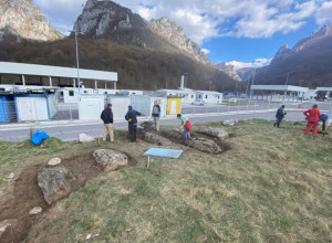 PRONAĐENO NEVEROVATNO ARHEOLOŠKO OTKRIĆE Prilikom radova na proširenju graničnog prelaza, otkrivena nekropola iz srednjeg veka (FOTO)