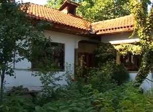 KULTURNO DOBRO OD VELIKOG ZNAČAJA Fasada sa dušom, druga najstarija zgrada u Nišu prkosi vremenu još od 19. veka (VIDEO)