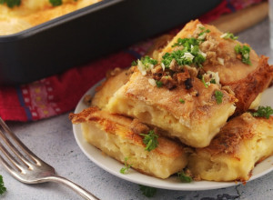 SELJAČKA PITA SA MESOM OD KUPOVNIH KORA: Starinski recept za najukusniji obrok koji se može zamisliti