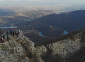 NE TOLIKO POZNAT ALI MOŽDA NAJLEPŠI U SRBIJI Zbog vidikovca na ovoj srpskoj planini turisti iz regiona dolaze u velikim kolonama