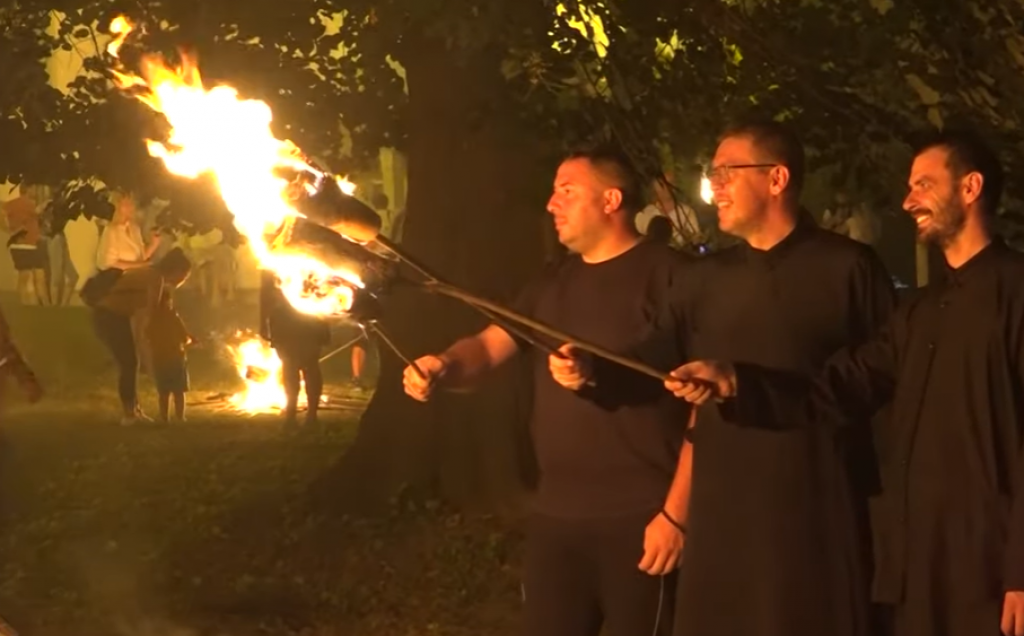 ZNATE LI ŠTA JE TO LILANJE? Za ovaj drevni srpski običaj kažu da pomaže da čitava godina bude i rodna i plodna – a evo gde, kada i kako se izvodi