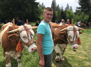 POŠTENO I KRVAVO ZARAĐENA PLATA Najbolje rabadžije okupile se u selu Ojkovica, najmlađi ima samo 19 godina (FOTO)