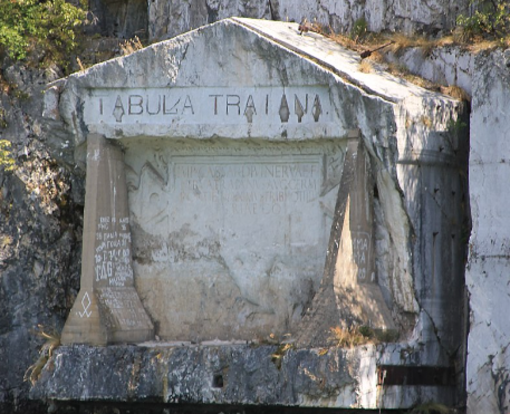 DA LI STE ČULI ZA TRAJANOVU TABLU Spomenik rimskog imperatora na obali Dunava, a ovo je tekst na njemu ispisan