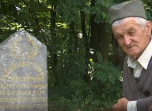 OSEČINA KRIJE NAJNEOBIČNIJI GROB U SRBIJI Solunac podigao spomenik konju, a evo kako glasi ova jedinstvena priča (VIDEO/FOTO)