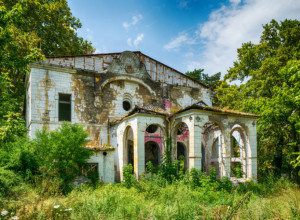 KLINT ISTVUD U NJEMU SNIMAO FILM, MIKI ANTIĆU SLUŽIO KAO ATELJE Magični dvorac u Beočinu prošao trnovit put od luksuza do ruševine (FOTO)