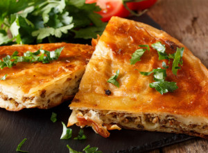 POSTOJI ILI "NE POSTOJI BUREK SA SIROM" Natpis kojim se hvali jedan veseli Bošnjak umesto da se svojim neznanjem hvali lokalno u svojoj mahali