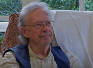 PETER HANDKE JE OVAKO GOVORIO O SRBIMA Usledio je veliki pritisak mnogih stranih medija zbog njegovog stava prema našoj zemlji i našem narodu (VIDEO/FOTO)