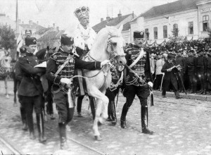 Legija stranaca, mason, volovska kola, vunene čarape: 7 zanimljivih činjenica o kralju Petru Karađorđeviću koje niste znali (VIDEO)