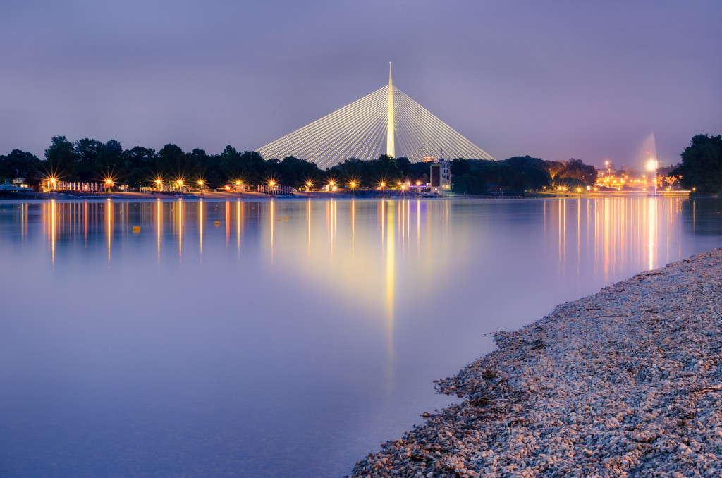 ZAVIRITE U PODVODNI SVET ADE CIGANLIJE Neverovatni snimci iz dubina "Savskog jezera"! (VIDEO)