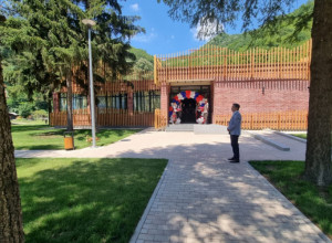 NEKADA SEOSKA ŠKOLA PONOVO ZASIJALA Otvoren Prirodnjački muzej u Ovčar Banji, retki eksponati od velikog edukativnog značaja za buduće generacije (FOTO)
