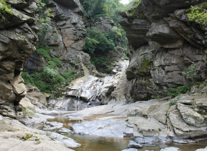 KANJON NESTVARNE LEPOTE KRASI VUČJE Remek delo prirode, za koje je retko ko u Srbiji čuo (FOTO/VIDEO)