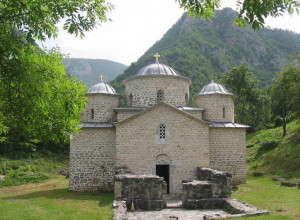 JEDAN OD ZNAČAJNIJIH MANASTIRA PRIJEPOLJA Čuveni srpski arhitekta Aleksandar Deroko je posetio prostor Davidovice i snimio njene ostatke (FOTO/VIDEO)