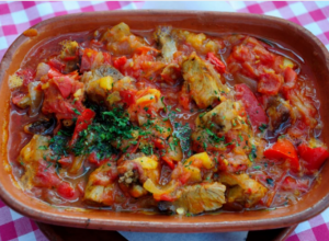 Vlasinska mućkalica: Srpski specijalitet od svinjetine i pileće džigerice! (RECEPT)