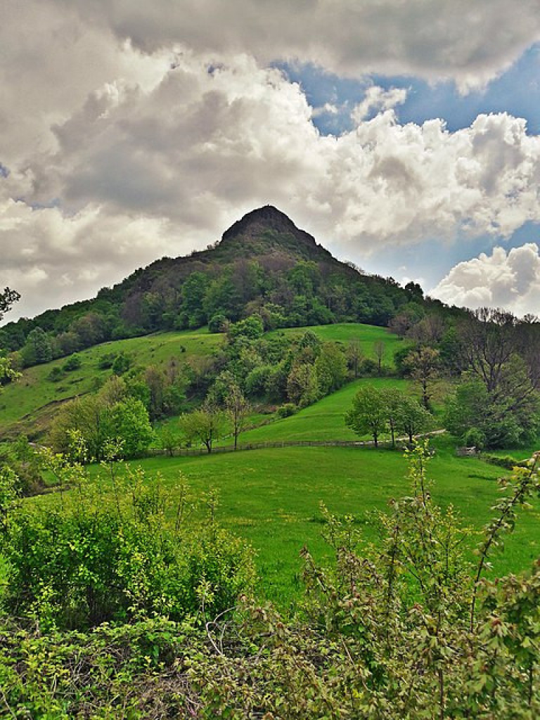 UZVIŠENJE KOJE DOMINIRA I mi smo zemlja vulkana, a evo i koji se nalazi u istoj (FOTO/VIDEO)