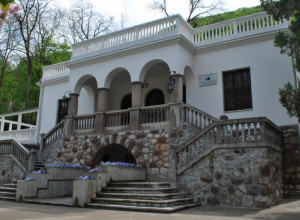 U OVOJ SRPSKOJ BANJI NOĆENJE SAMO 6 EVRA! Moguća i korekcija cene, a tu su i popusti: Za svakog po nešto