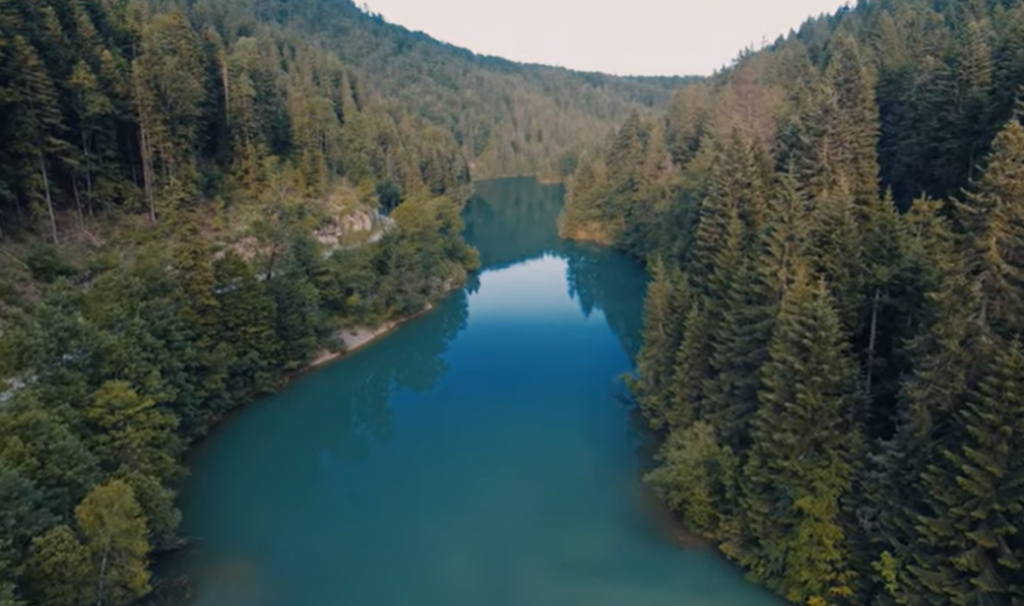 Nepoznato jezero na obroncima Tare: Kristalno čista voda koristi se za piće bez ikakve prerade