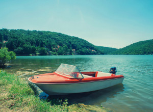 SRPSKO JEZERO KOJE JE IDEALNA ZAMENA ZA MORE nalazi se u blizini jedne od naših najlepših banja: Pitomo, bistro i mirno - savršeno za celodnevna letnja uživanja