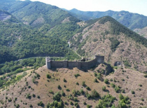OVDE JE KRUNISANO SEDAM KRALJEVA Zovu ga srcem Šumadije, ali ovaj grad ime duguje kraljevima iz svoje slavne istorije