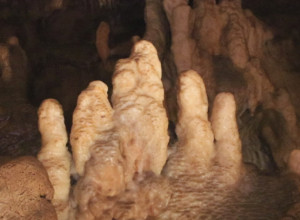 PRIRODNA HIPERBARIČNA KOMORA: Potpećka pećina, biser Srbije čija lepote fascinira (FOTO)