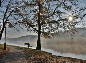 NEVEROVATNA LEGENDA VEZUJE SE ZA OVO JEZERO Na ovom mestu meštani tvrde da im stoka misteriozno nestaje! (FOTO)