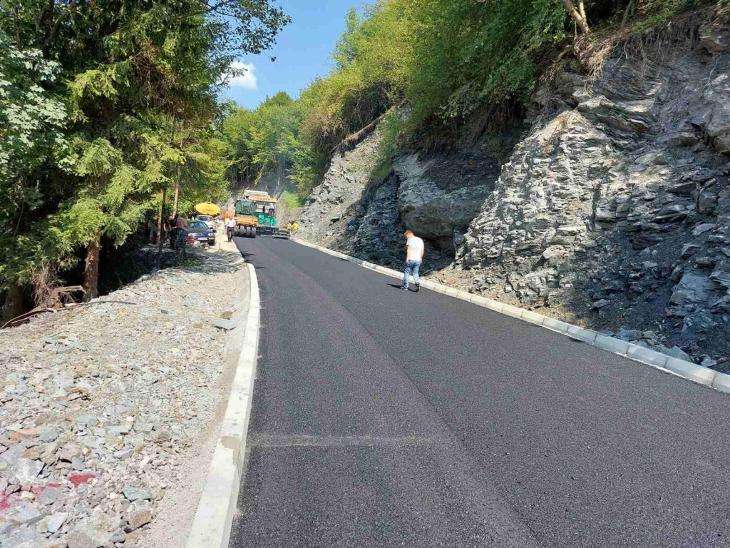 DAN UPISAN ZLATNIM SLOVIMA Meštani ovog sela ponovo su dobili svoj prozor u svet (FOTO/VIDEO)