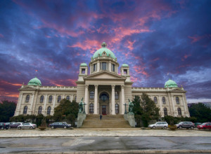 CRNO PROROČANSTVO STOJI IZA OVE ZGRADE Ukletu skupštinu gradili su kao Skadar na Bojani! (FOTO/VIDEO)
